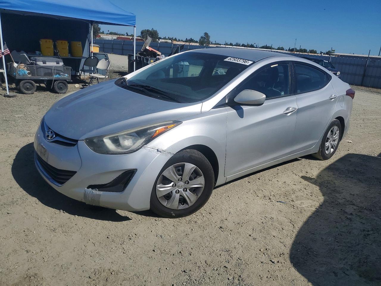2016 Hyundai Elantra Value Edition, VIN 5NPDH4AE7GH681038 — Minor dents and scratches