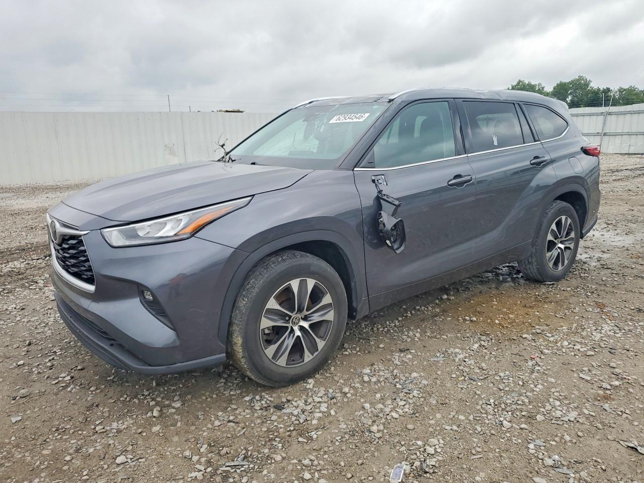 2020 Toyota Highlander XLE, VIN 5TDGZRAH0LS505955 — Крыша