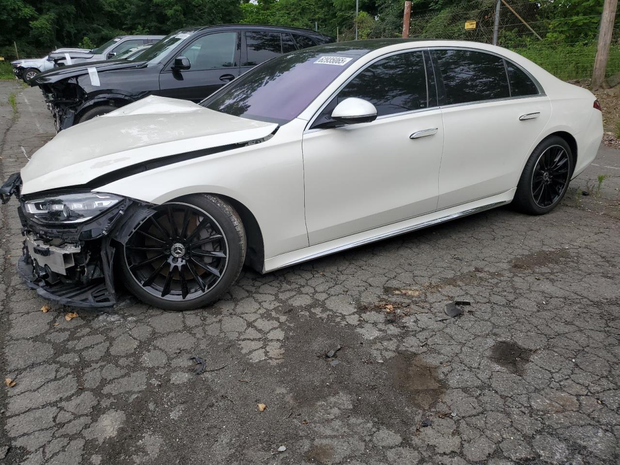 2022 Mercedes-Benz S 500, VIN W1K6G6DB9NA089188 — Front end