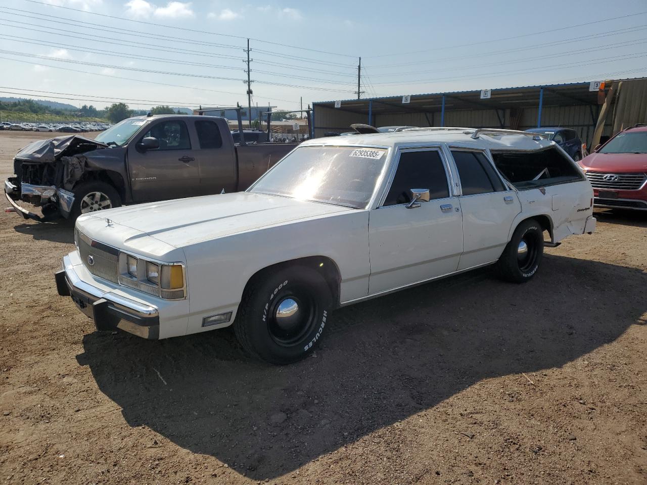 1990 Ford Crown Victoria, VIN 2FACP79F4LX124034 — Roof