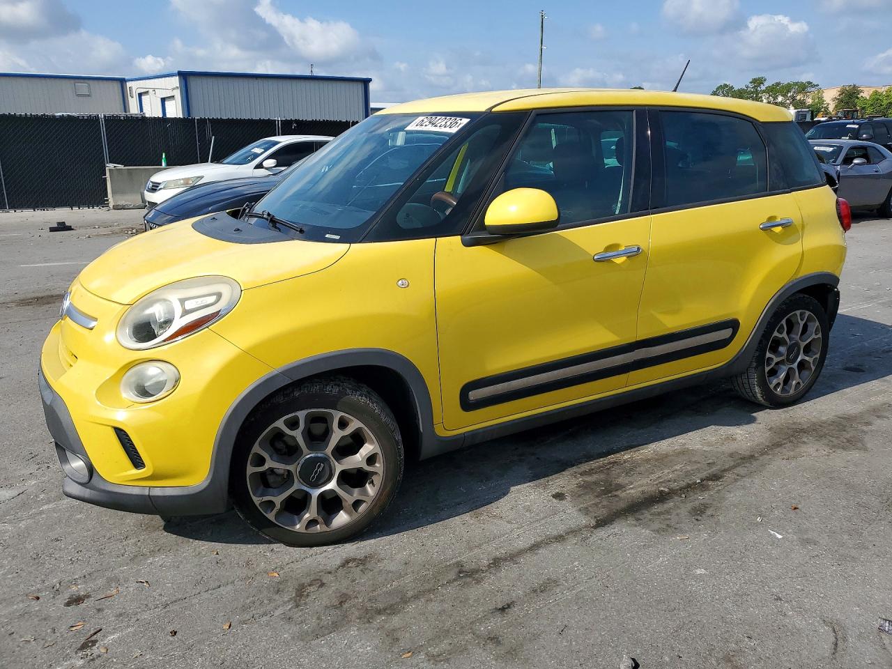 2014 FIAT 500L Trekking, VIN ZFBCFADHXEZ019629 — Rear end