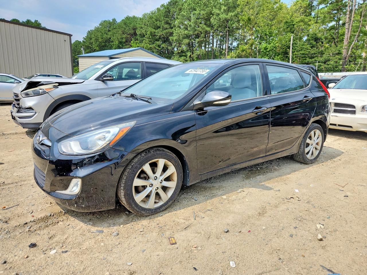 2013 Hyundai Accent SE, VIN KMHCU5AE9DU133827 — All over