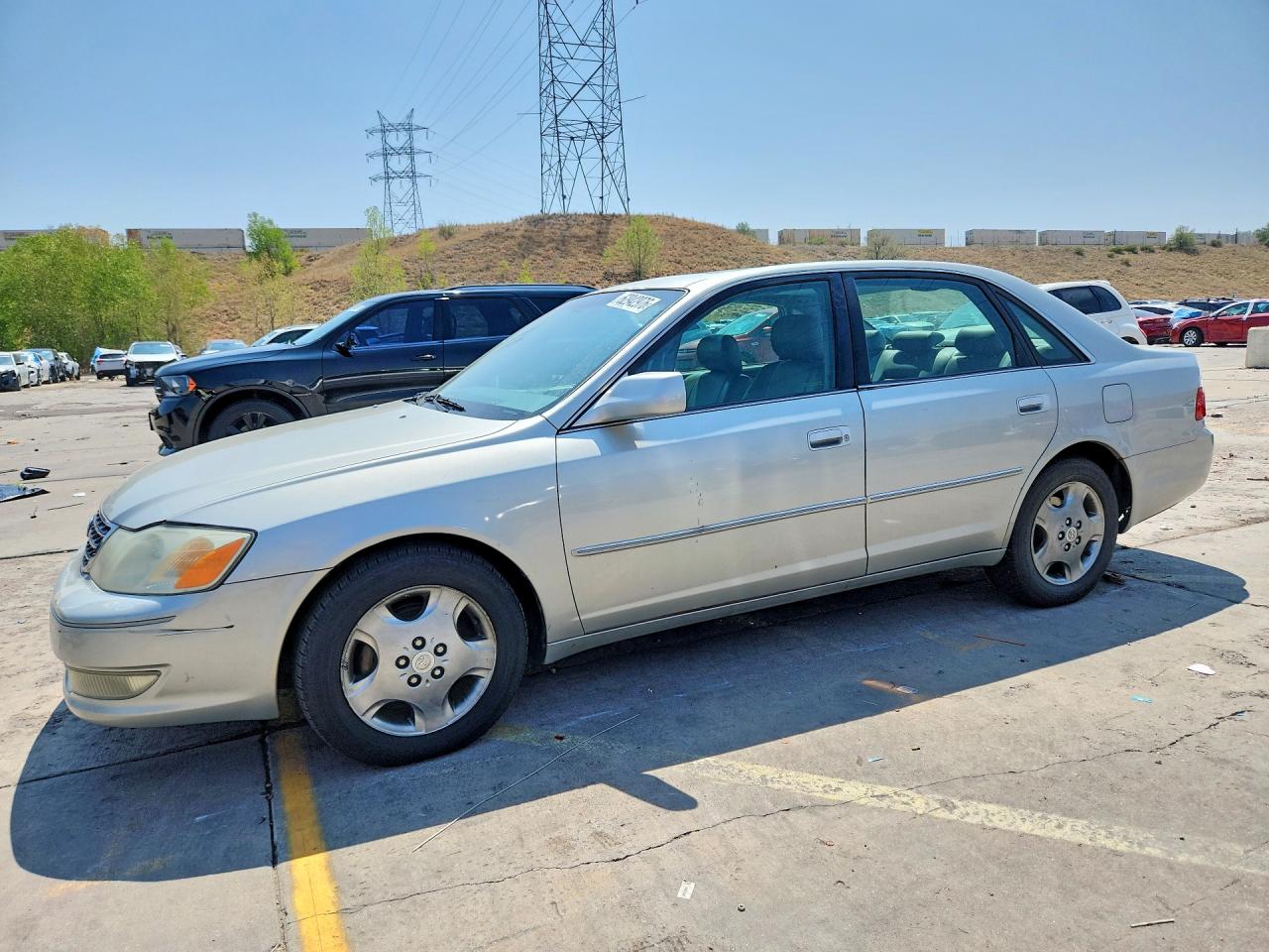 2003 Toyota Avalon XLS, VIN 4T1BF28B53U278135 — Rear end