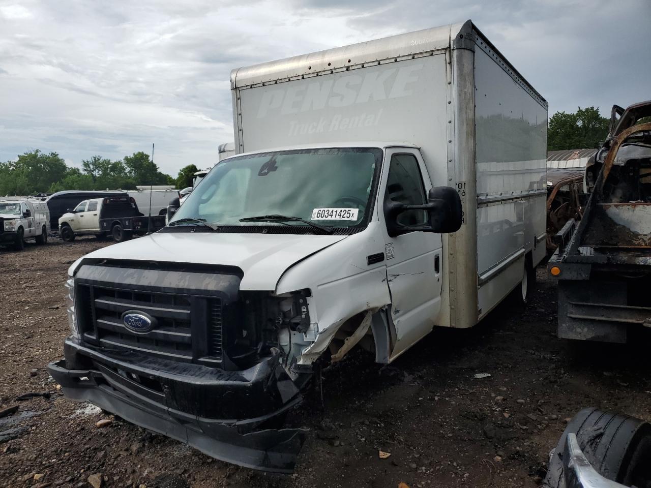 2023 Ford E-Series Commercial, VIN 1FDWE3FN6PDD30837 — Front end