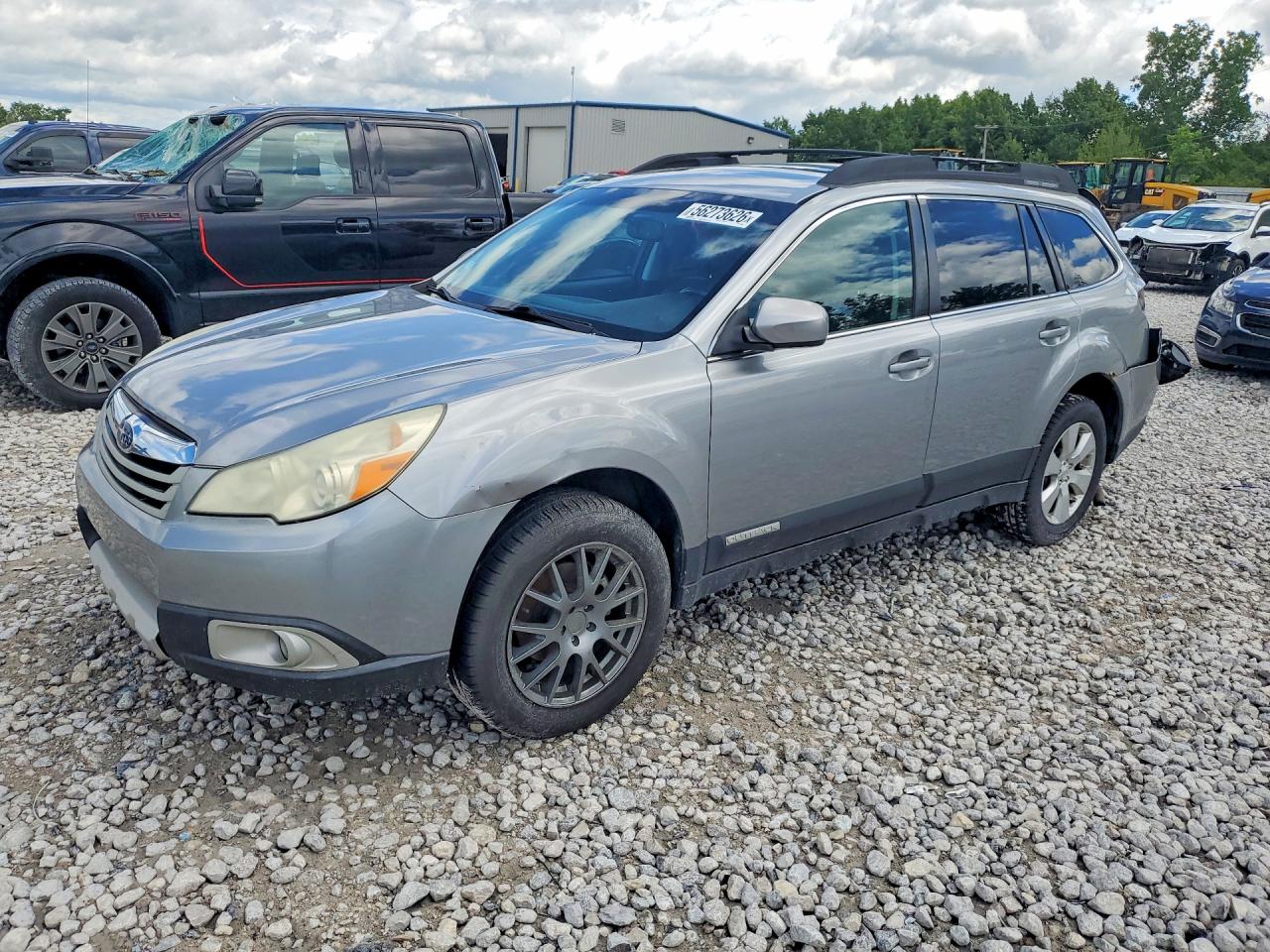 2011 Subaru Outback Limited Power Moon, VIN 4S4BRCLC5B3395912 — Rear end