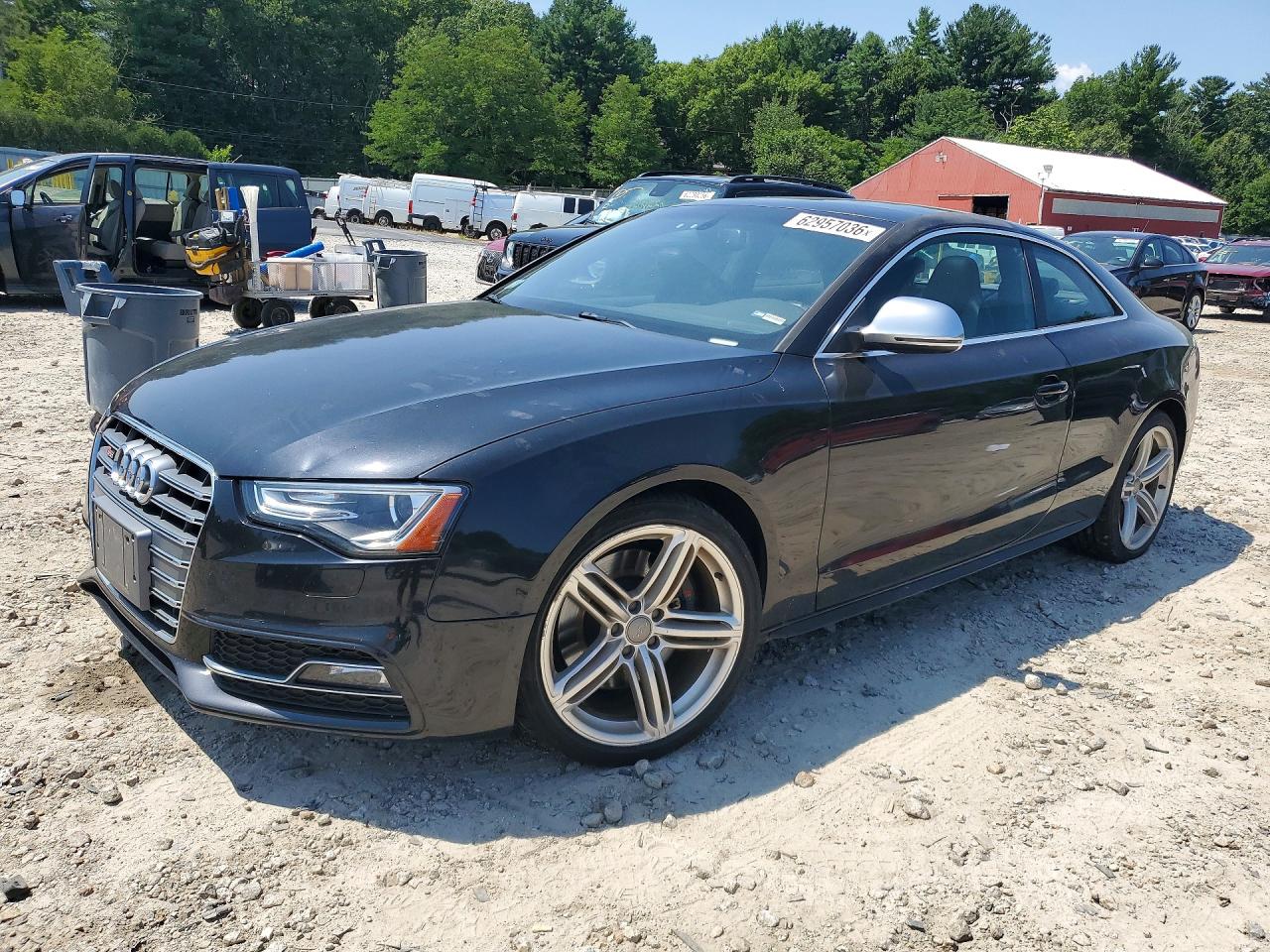 2013 Audi S5 Premium Plus, VIN WAUCGAFR7DA006556 — Мелкие вмятины и царапины
