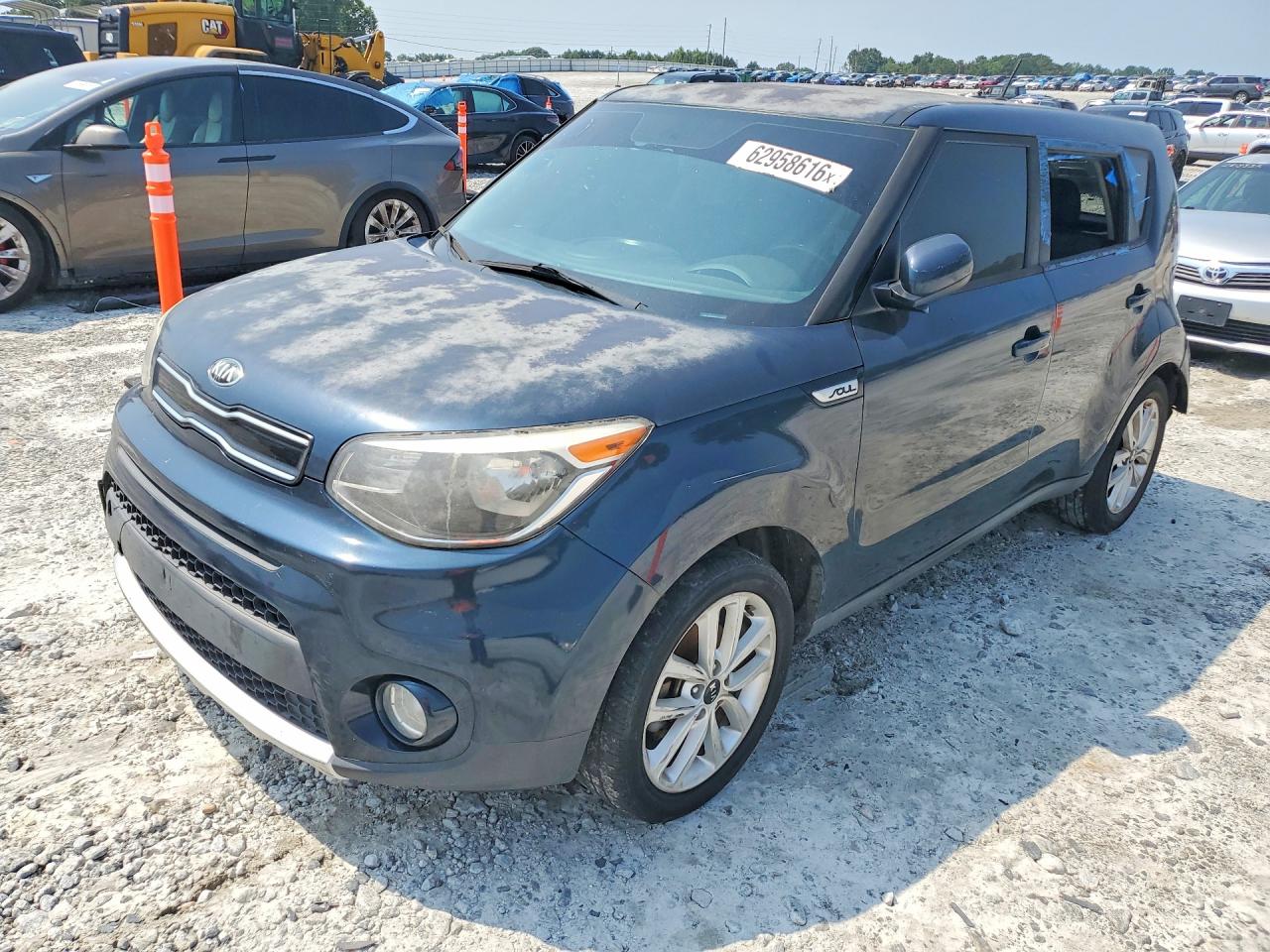 2017 Kia Soul +, VIN KNDJP3A5XH7425871 — Vandalism