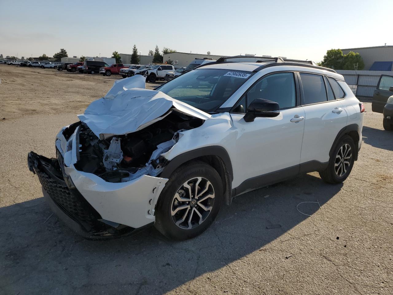 2025 Toyota Corolla Cross Hybrid S, VIN 7MUFBABG5SV077974 — Перед