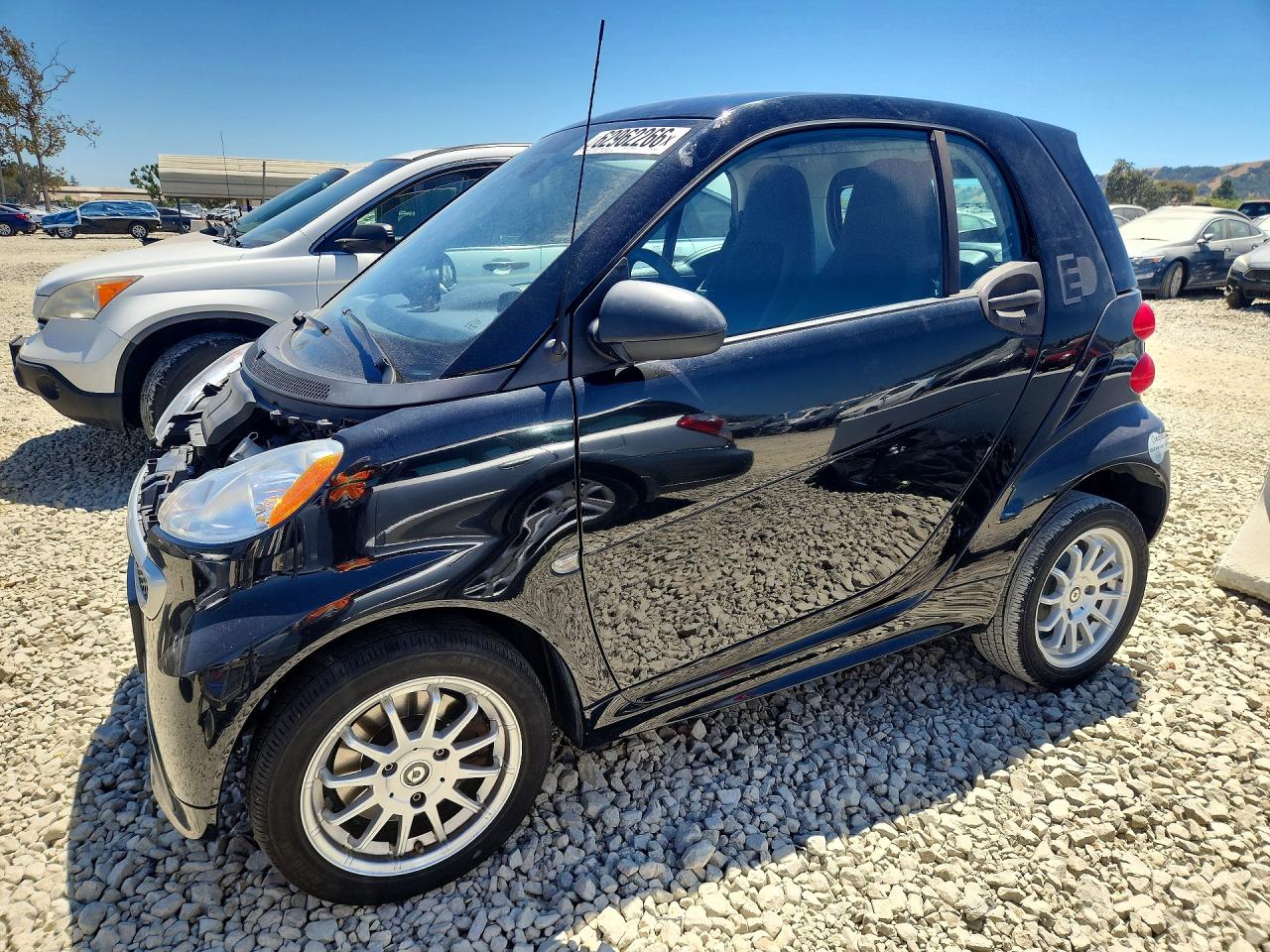 2014 Smart fortwo Passion, VIN WMEEJ9AA3EK740265 — Vandalism