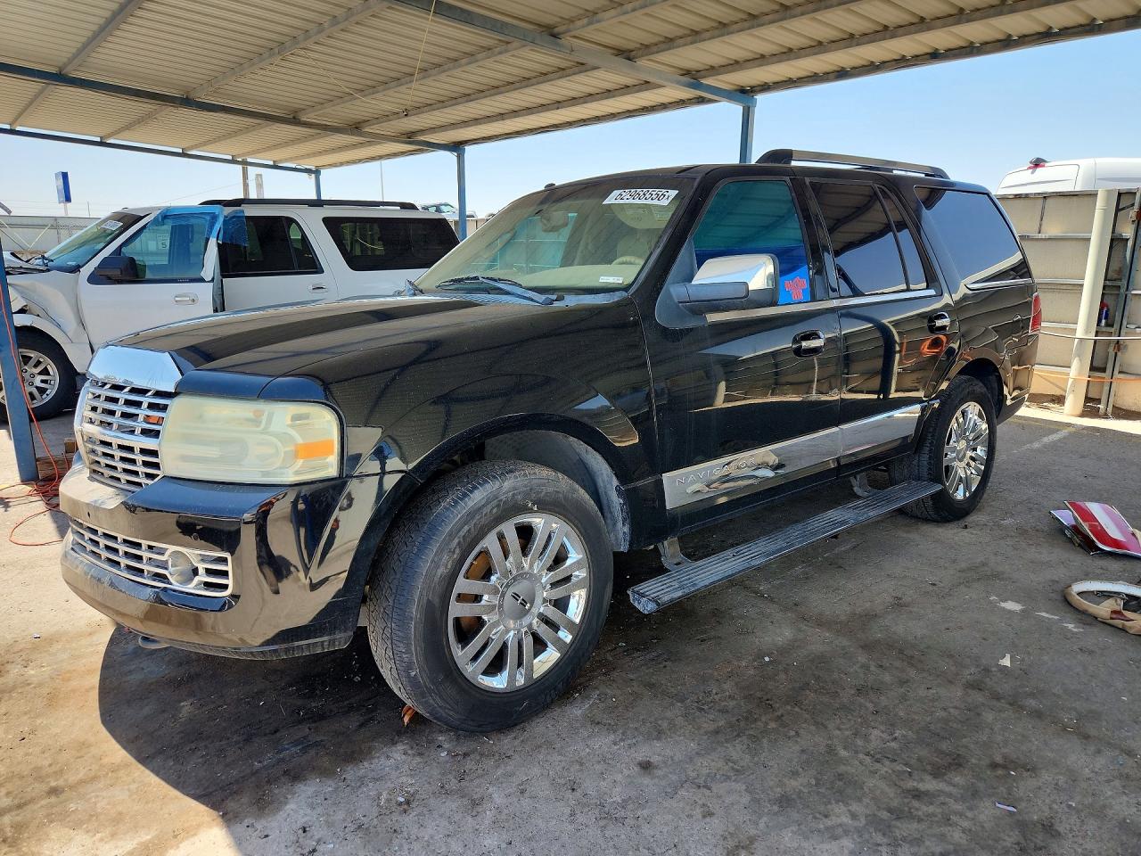 2008 Lincoln Navigator, VIN 5LMFU28558LJ08899 — Rear end