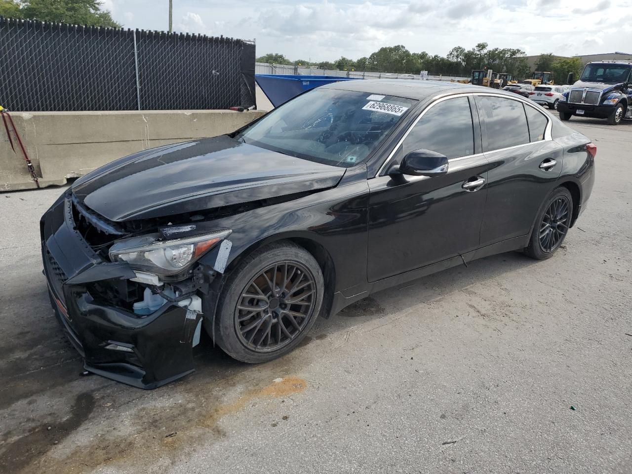 2019 Infiniti Q50 Luxe, VIN JN1EV7AP9KM541848 — Front end