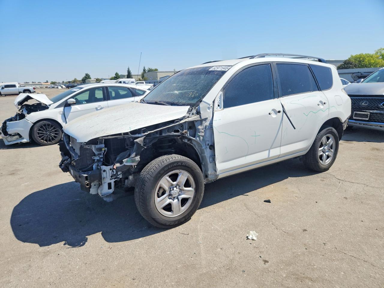 2007 Toyota RAV4, VIN JTMZD35V875076211 — Перед
