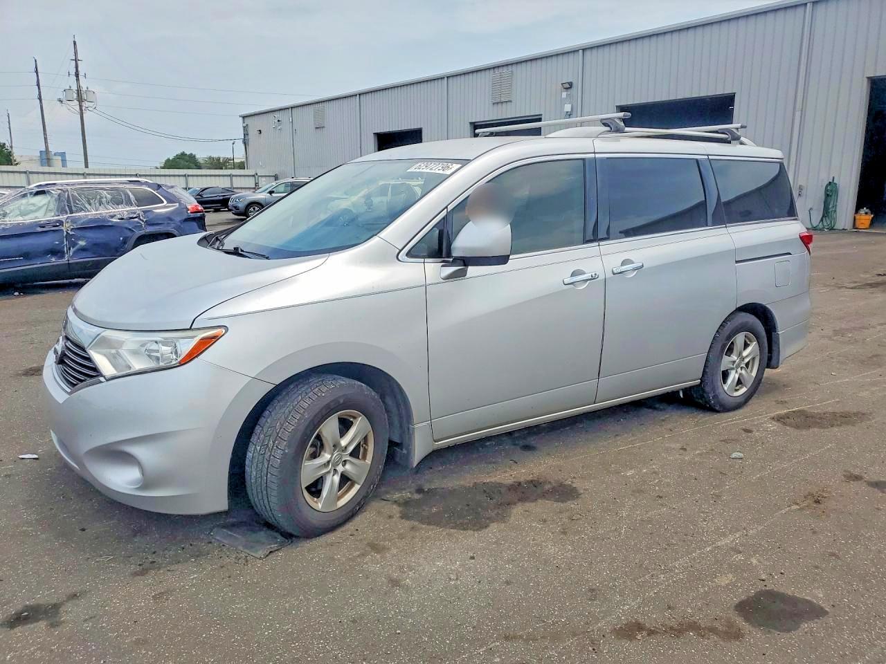 2013 Nissan Quest S, VIN JN8AE2KP9D9068041 — Front end
