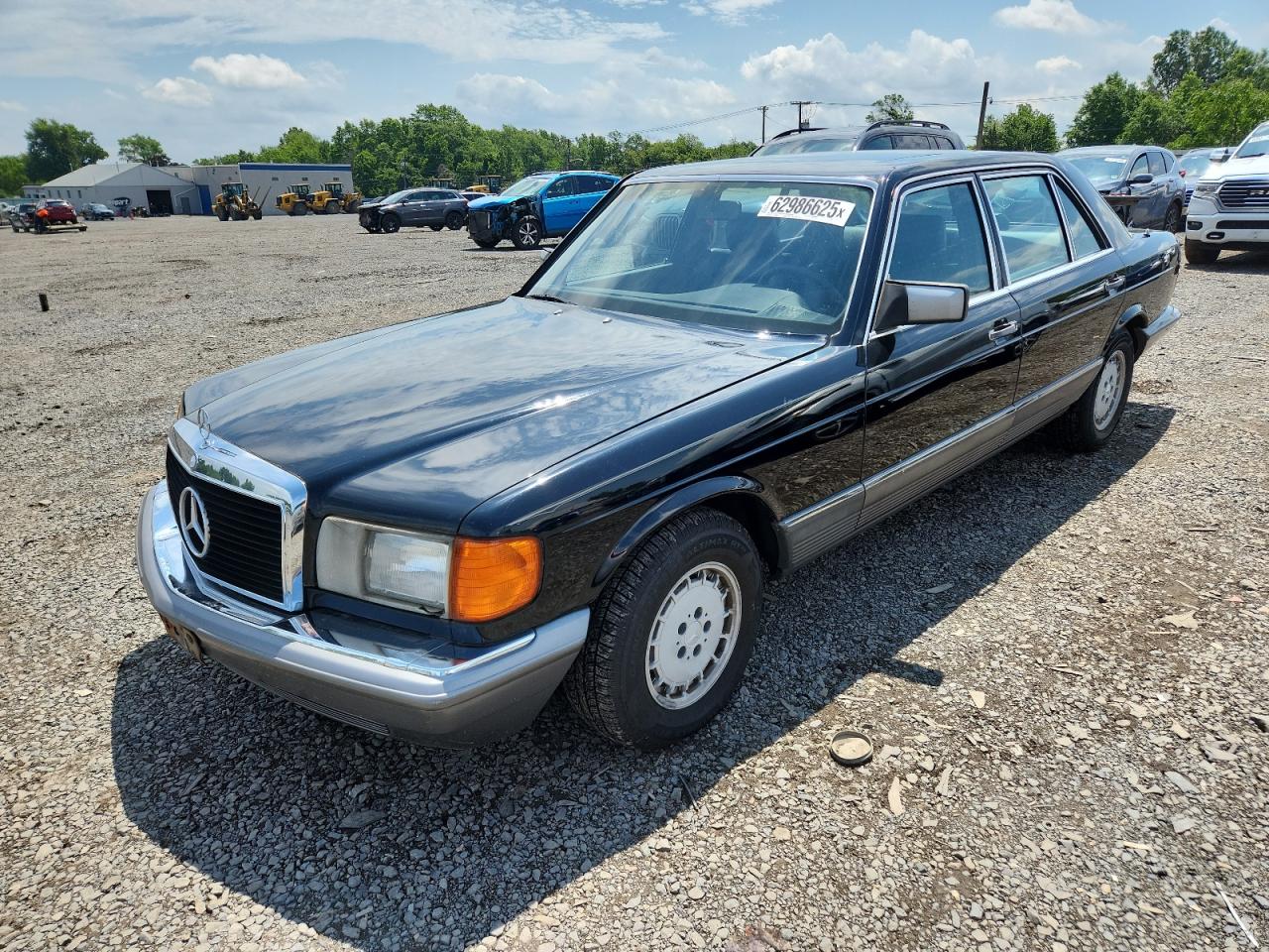 1985 Mercedes-Benz 500 SEL, VIN WDBCA37D6FA150314 — Minor dents and scratches