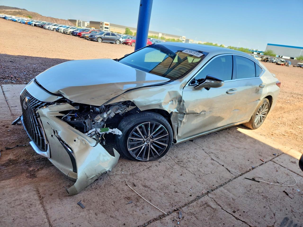 2025 Lexus ES 300h, VIN 58ADA1C15SU067251 — Front end