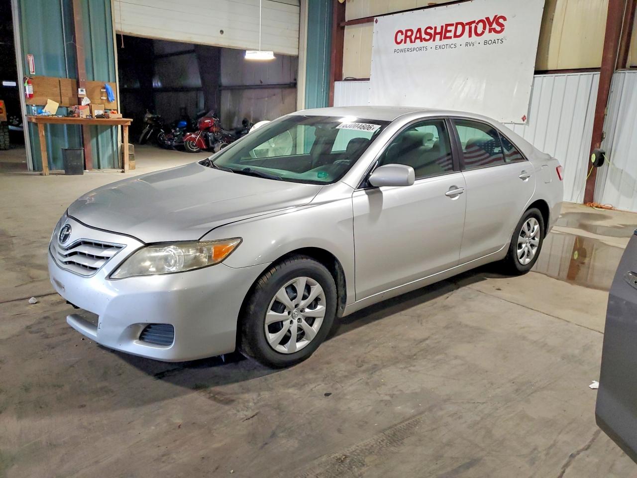 2010 Toyota Camry LE, VIN 4T4BF3EK9AR035845 — Front end