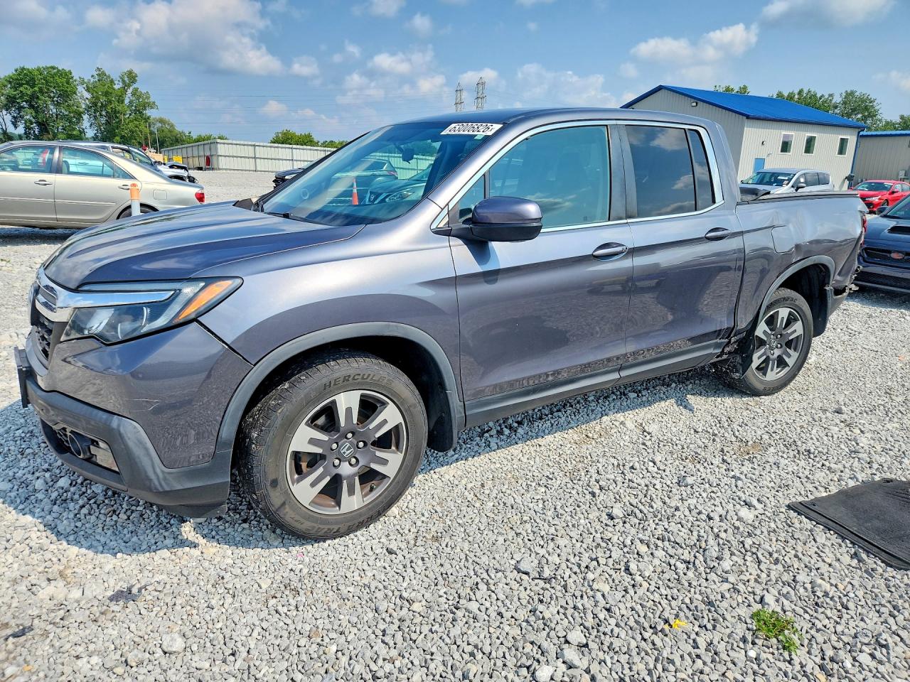 2017 Honda Ridgeline RTL, VIN 5FPYK3F54HB033444 — Rear end