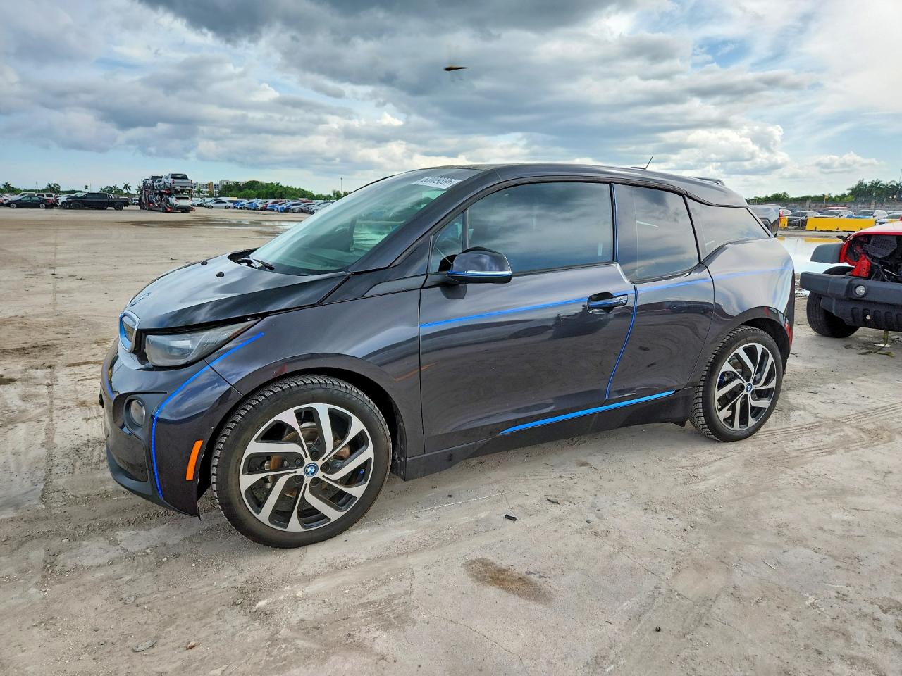 2014 BMW i3, VIN WBY1Z2C53EV285864 — Мелкие вмятины и царапины