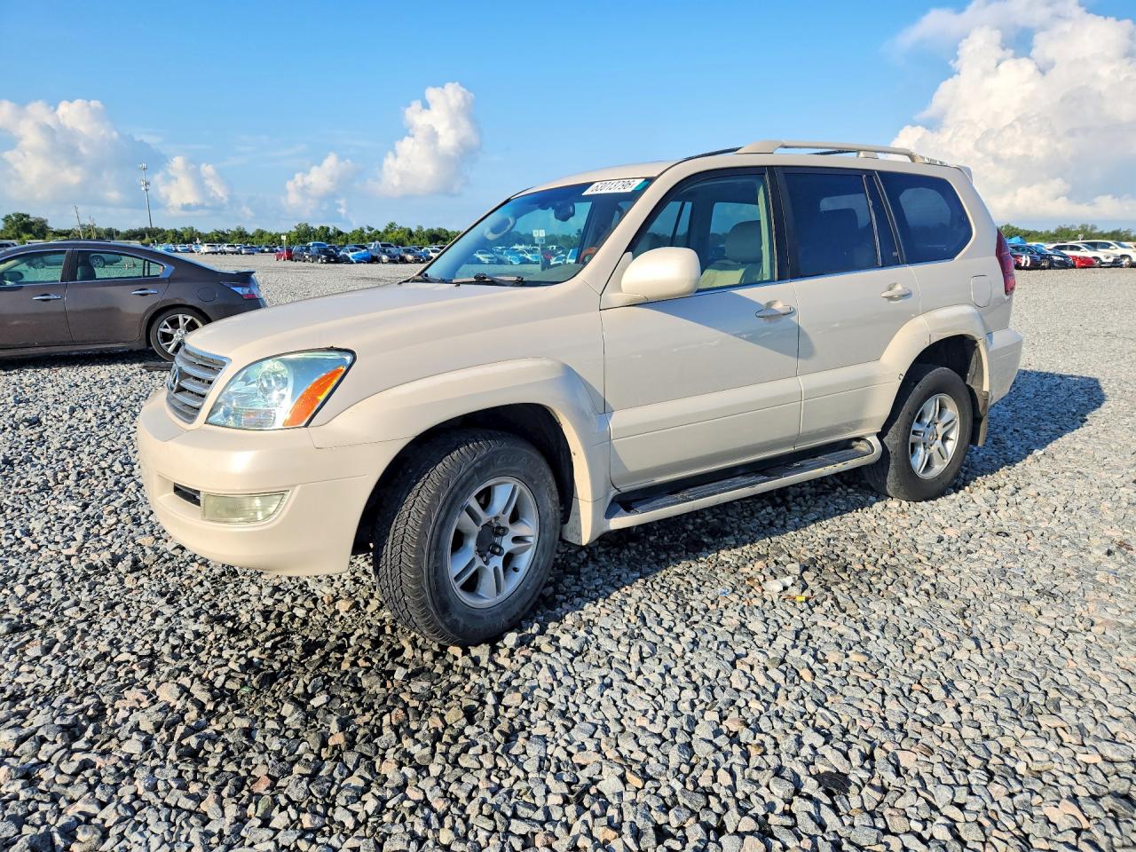 2003 Lexus GX 470, VIN JTJBT20X430016499 — Side