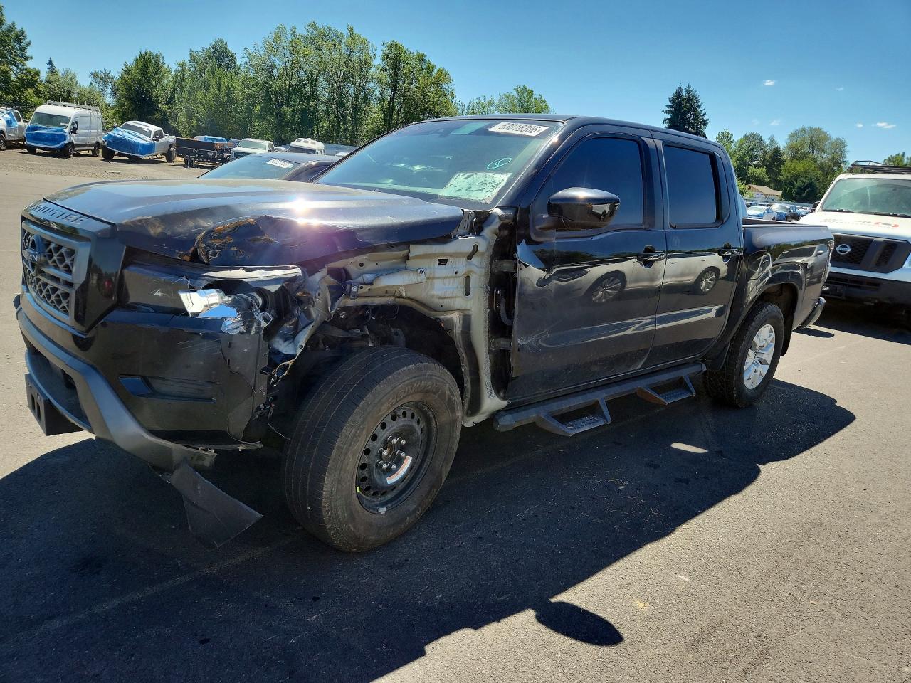 2022 Nissan Frontier SV, VIN 1N6ED1EK9NN646588 — Перед