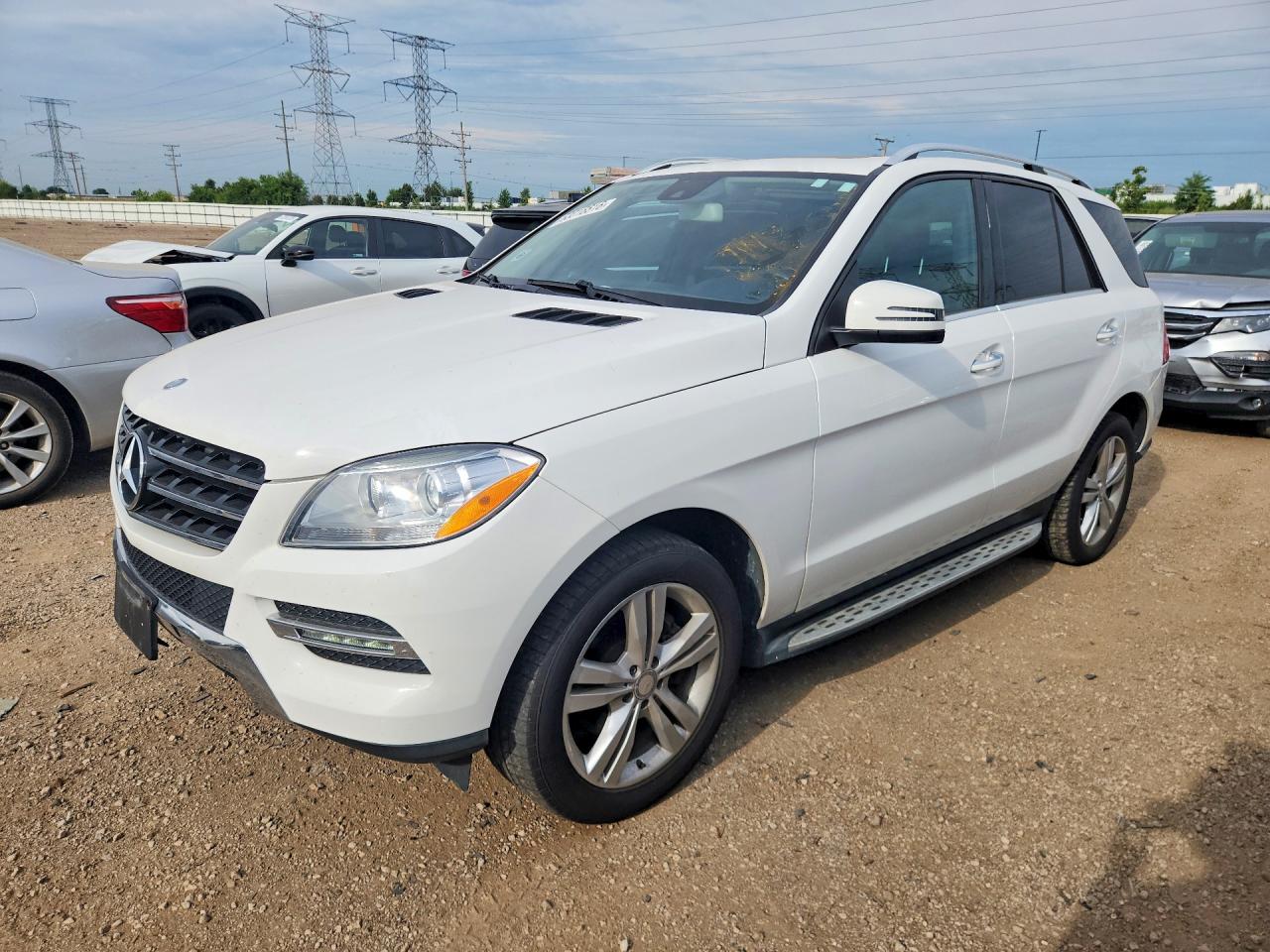 2014 Mercedes-Benz M 350, VIN 4JGDA5HB3EA432693 — Normal wear