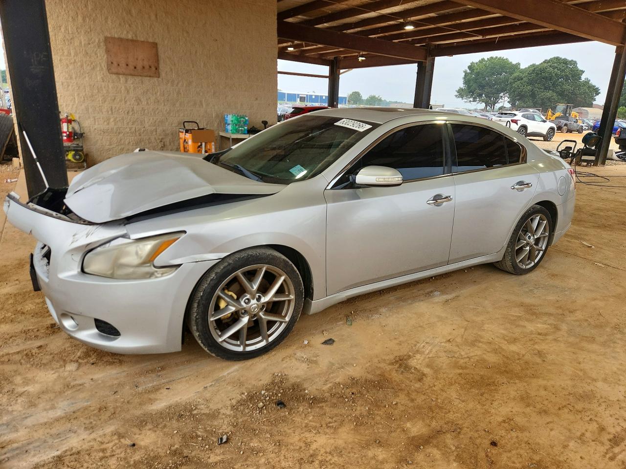 2010 Nissan Maxima SV, VIN 1N4AA5AP3AC858370 — Перед