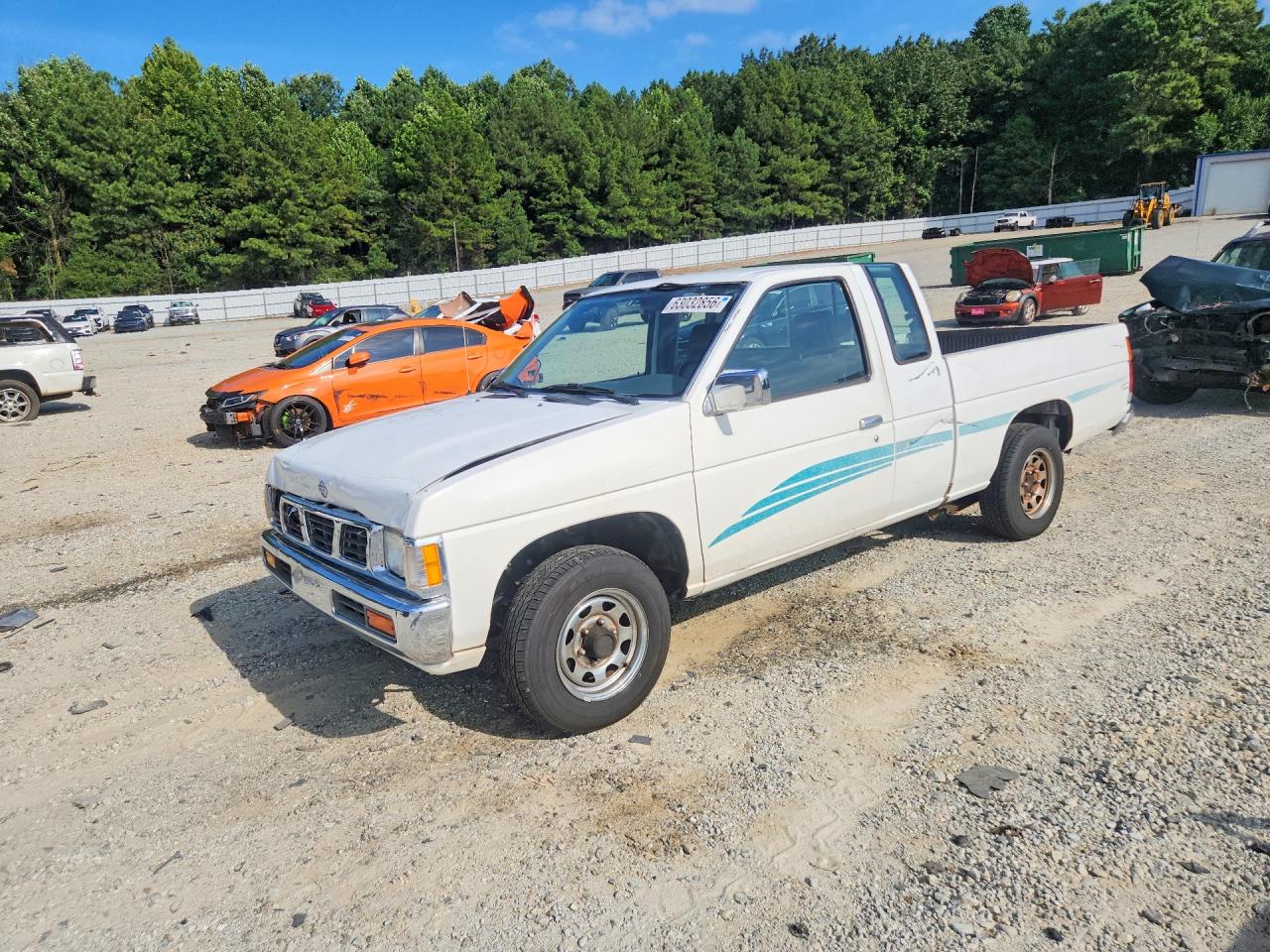 1995 Nissan Frontier XE, VIN 1N6SD16S2SC313853 — Front end