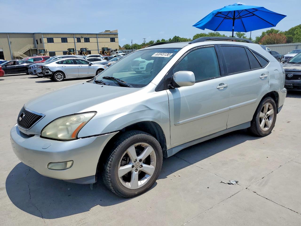 2005 Lexus RX 330, VIN 2T2GA31U05C020367 — Front end