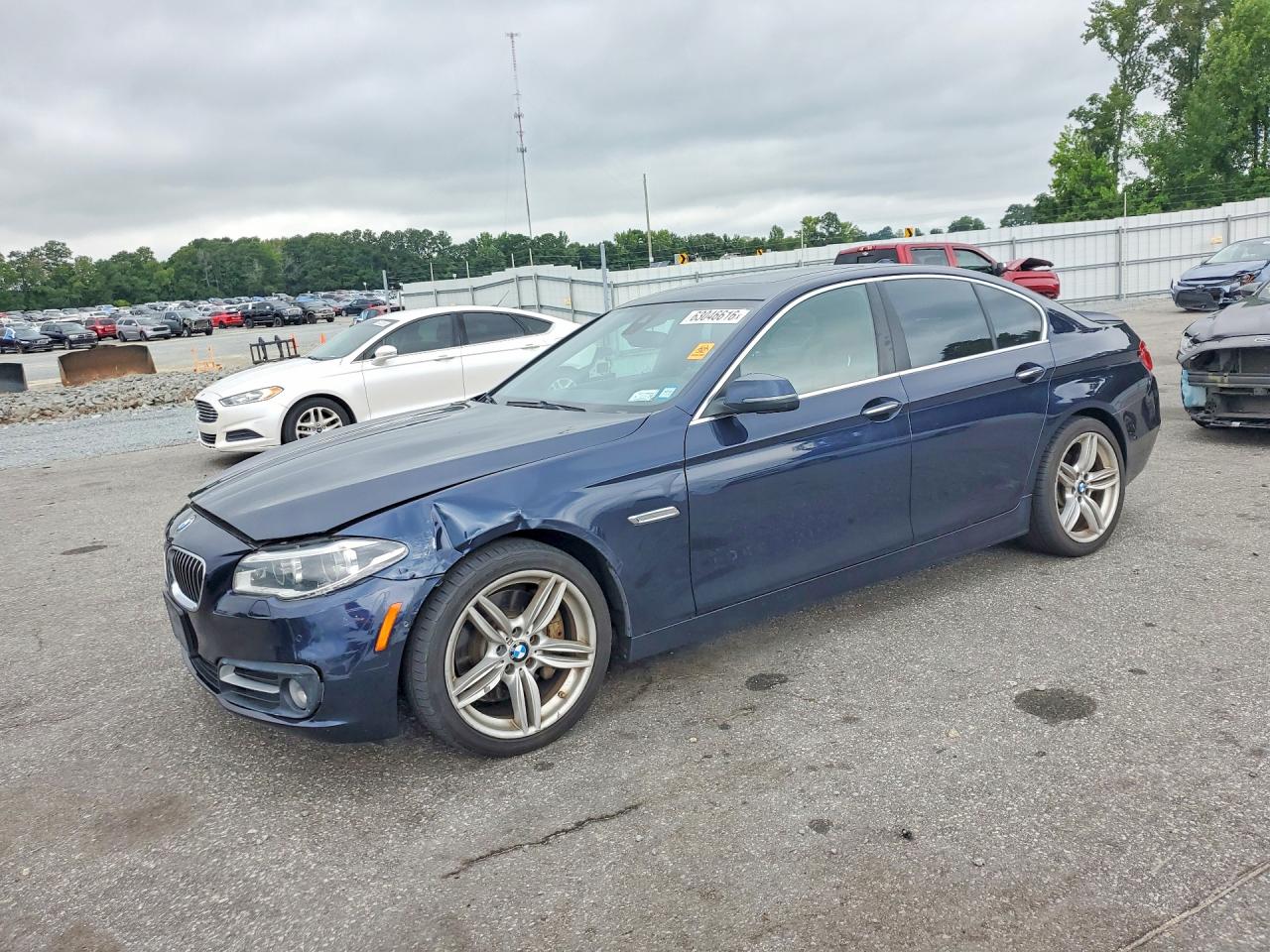 2015 BMW 5 Series 535i xDrive, VIN WBA5B3C58FD545466 — Перед