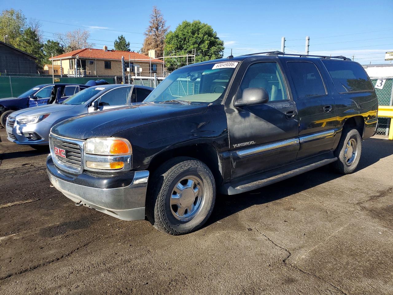 2003 GMC Yukon XL SLT, VIN 3GKFK16Z73G273828 — Перед