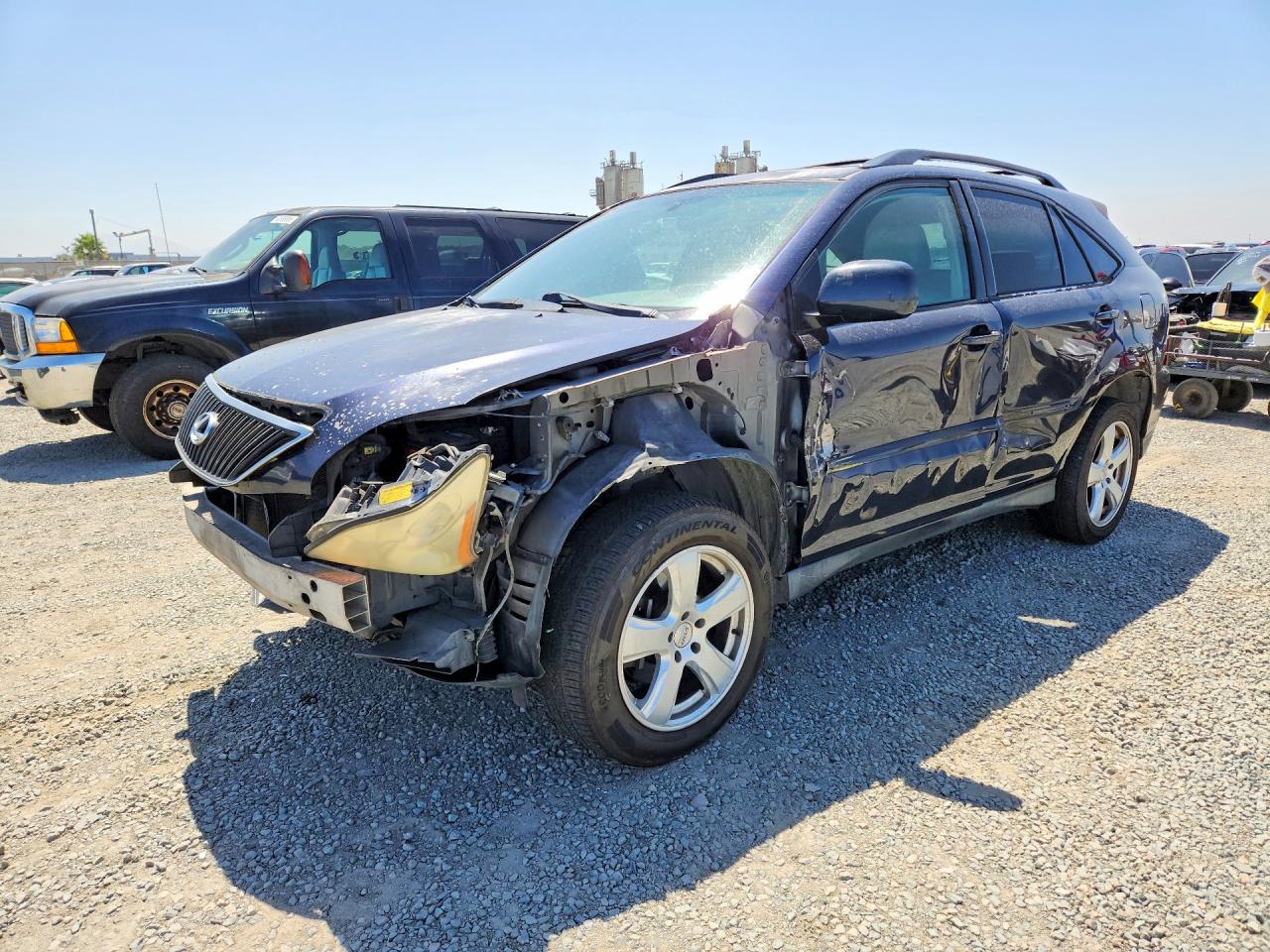 2006 Lexus RX 330, VIN JTJHA31U760106017 — Front end