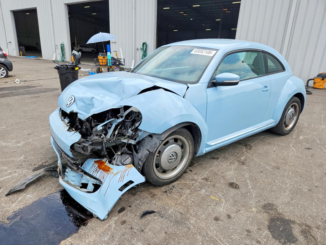 2012 Volkswagen Beetle 2.5L, VIN 3VWJX7ATXCM605739 — Front end