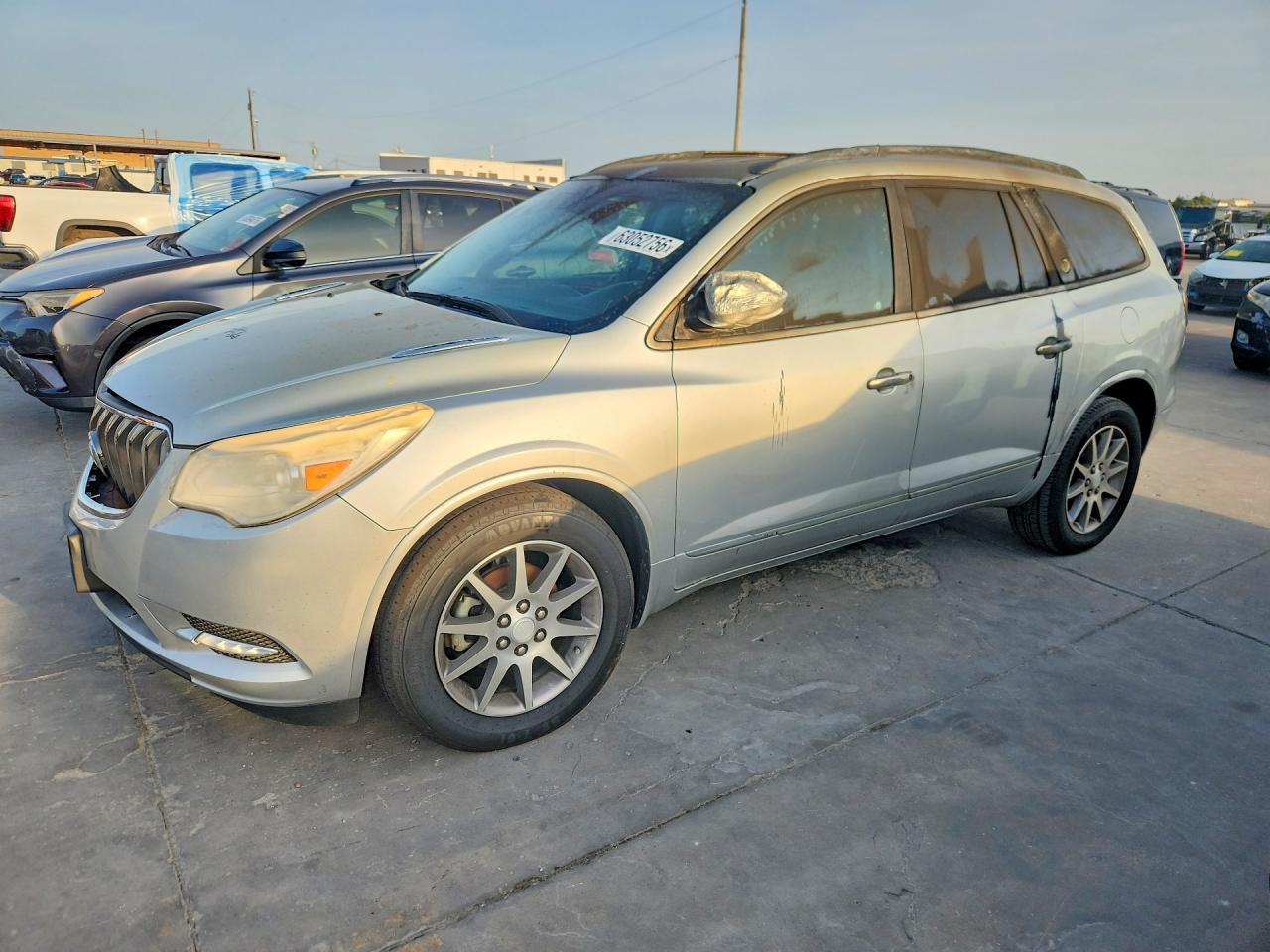 2015 Buick Enclave Leather, VIN 5GAKRBKD7FJ354774 — Бок