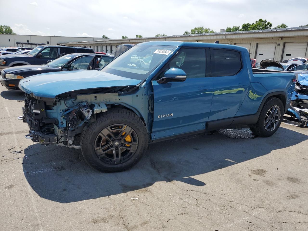 2022 Rivian R1T Launch Edition, VIN 7FCTGAAL0NN000138 — Front end