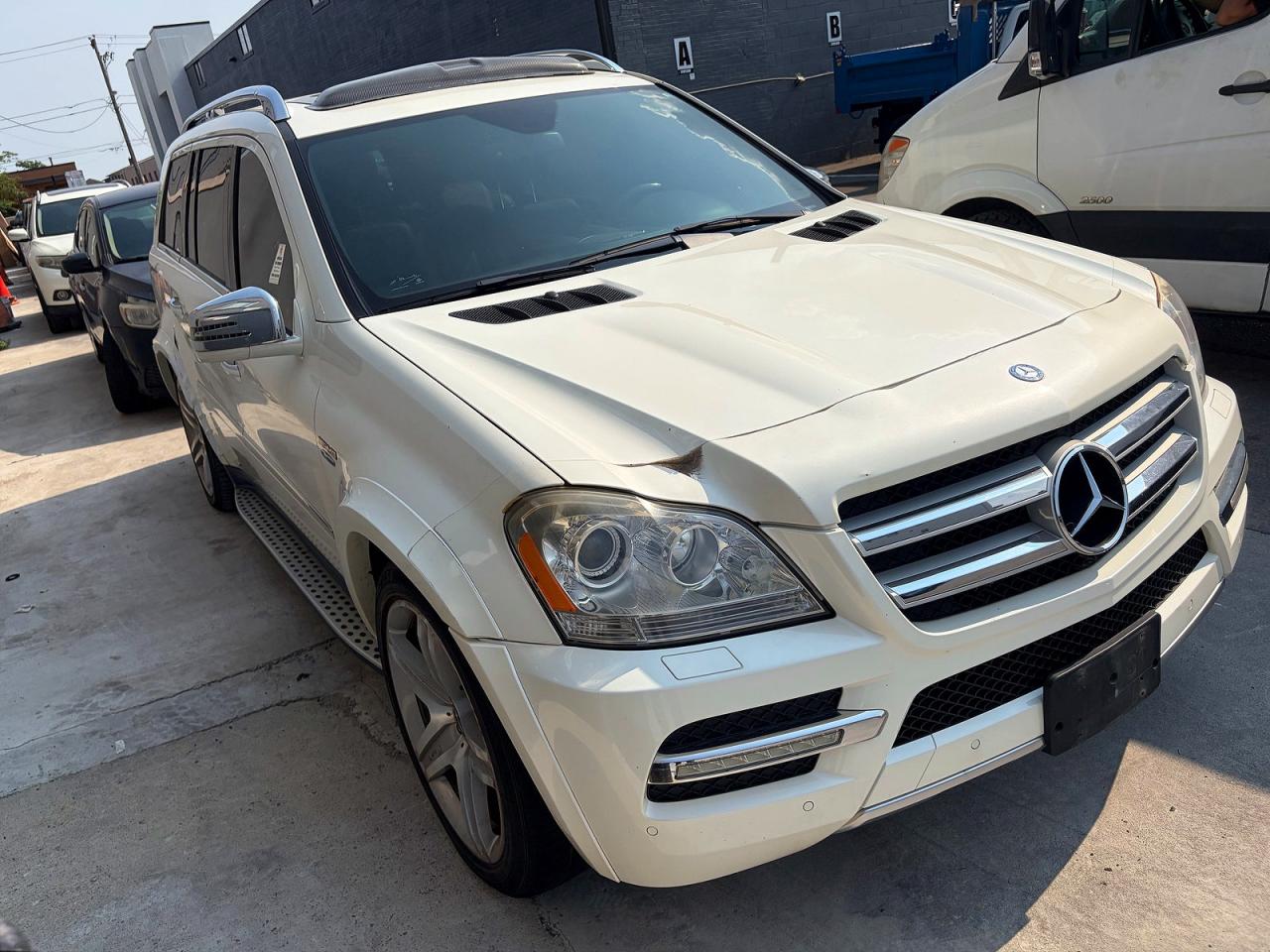 2012 Mercedes-Benz GL 350, VIN 4JGBF2FEXCA780458 — Side