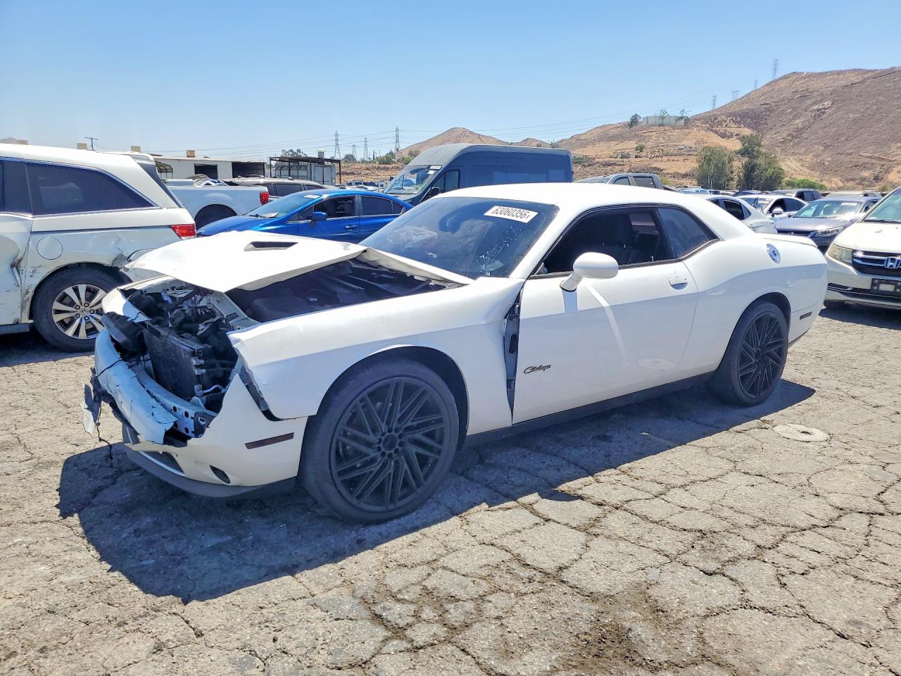 2015 Dodge Challenger SXT, VIN 2C3CDZAGXFH740228 — Front end