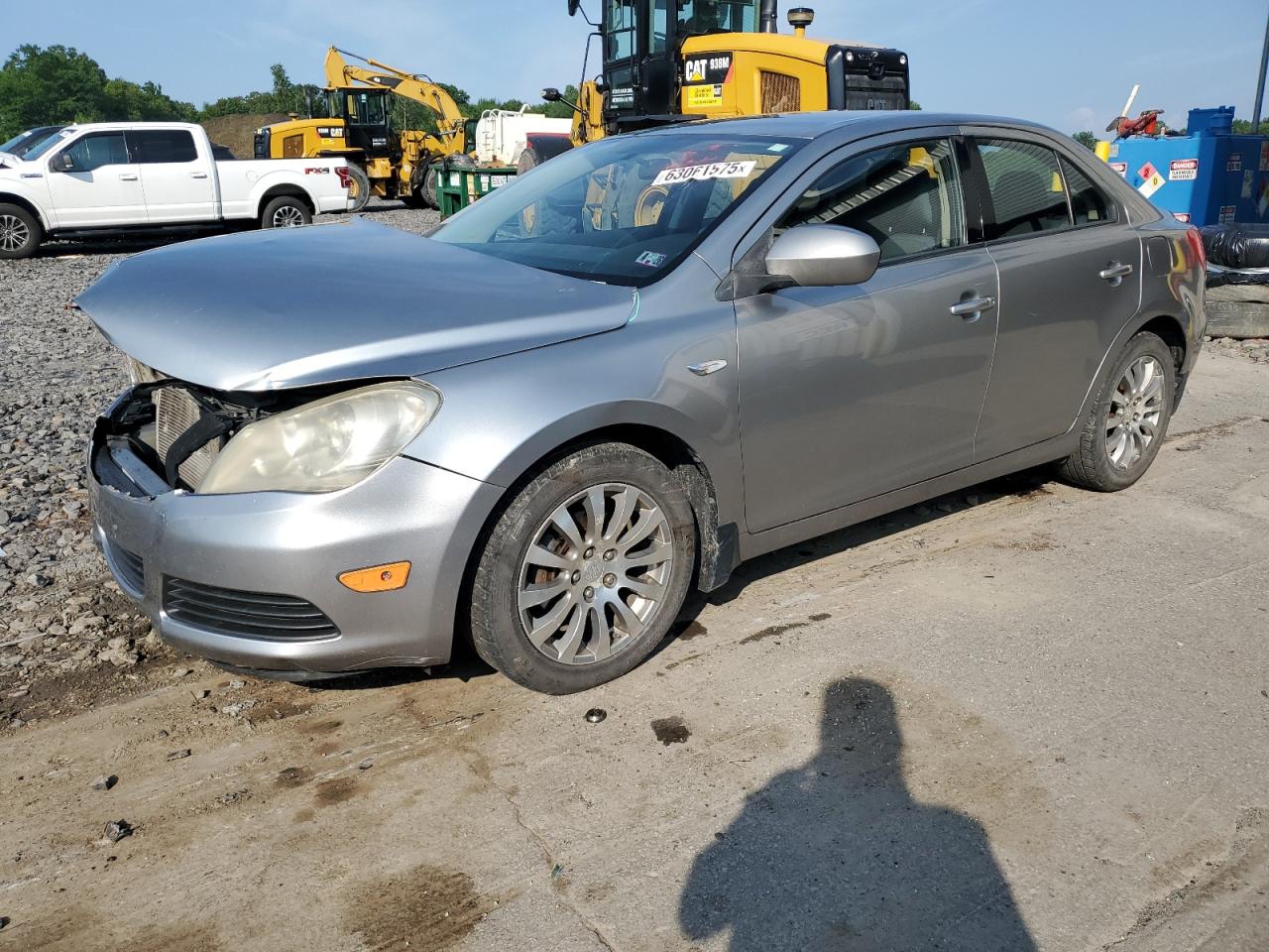 2013 Suzuki Kizashi SE, VIN JS2RF9A37D6100107 — Front end