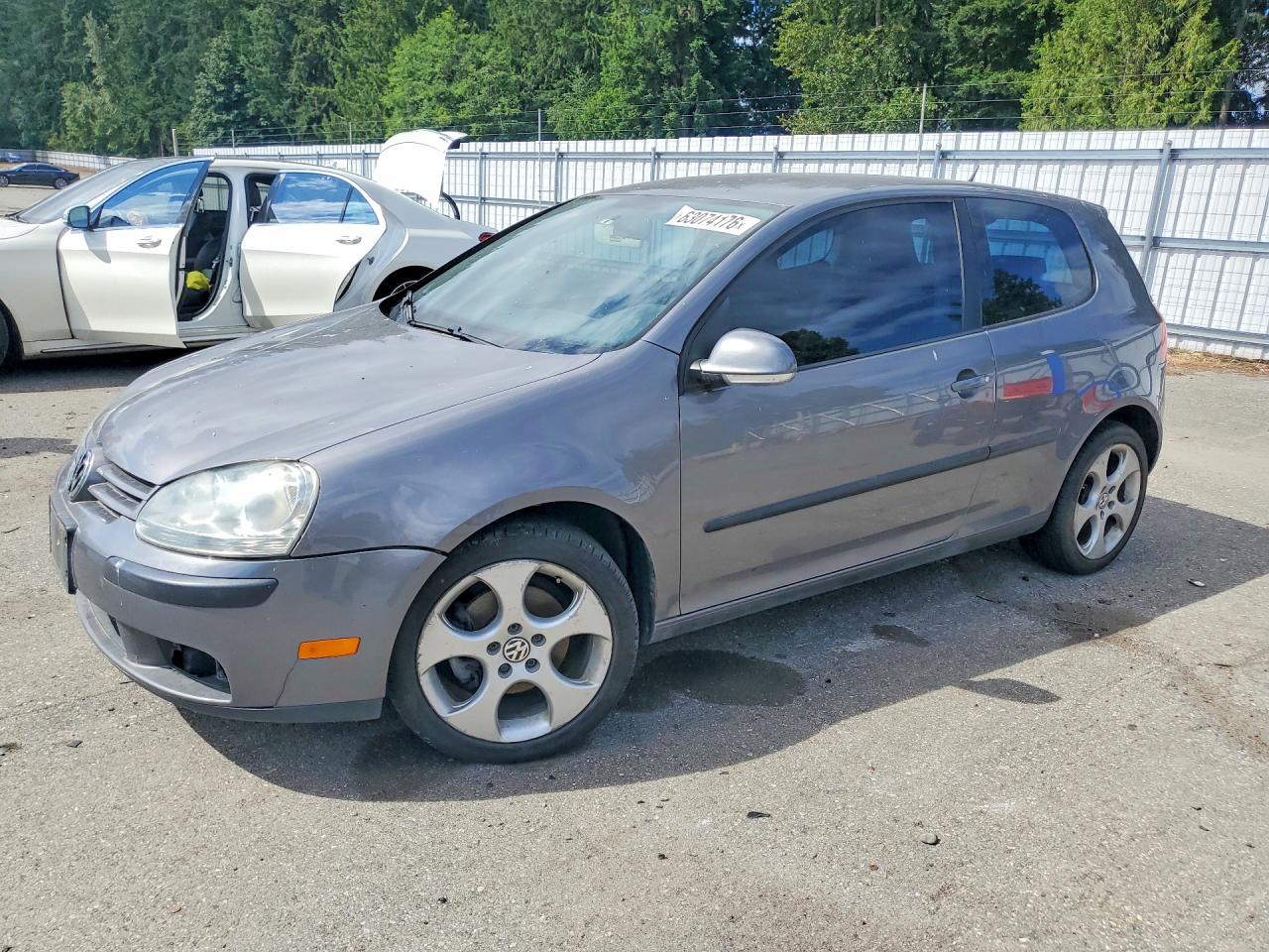 2007 Volkswagen Rabbit, VIN WVWBR71K67W095629 — Front end