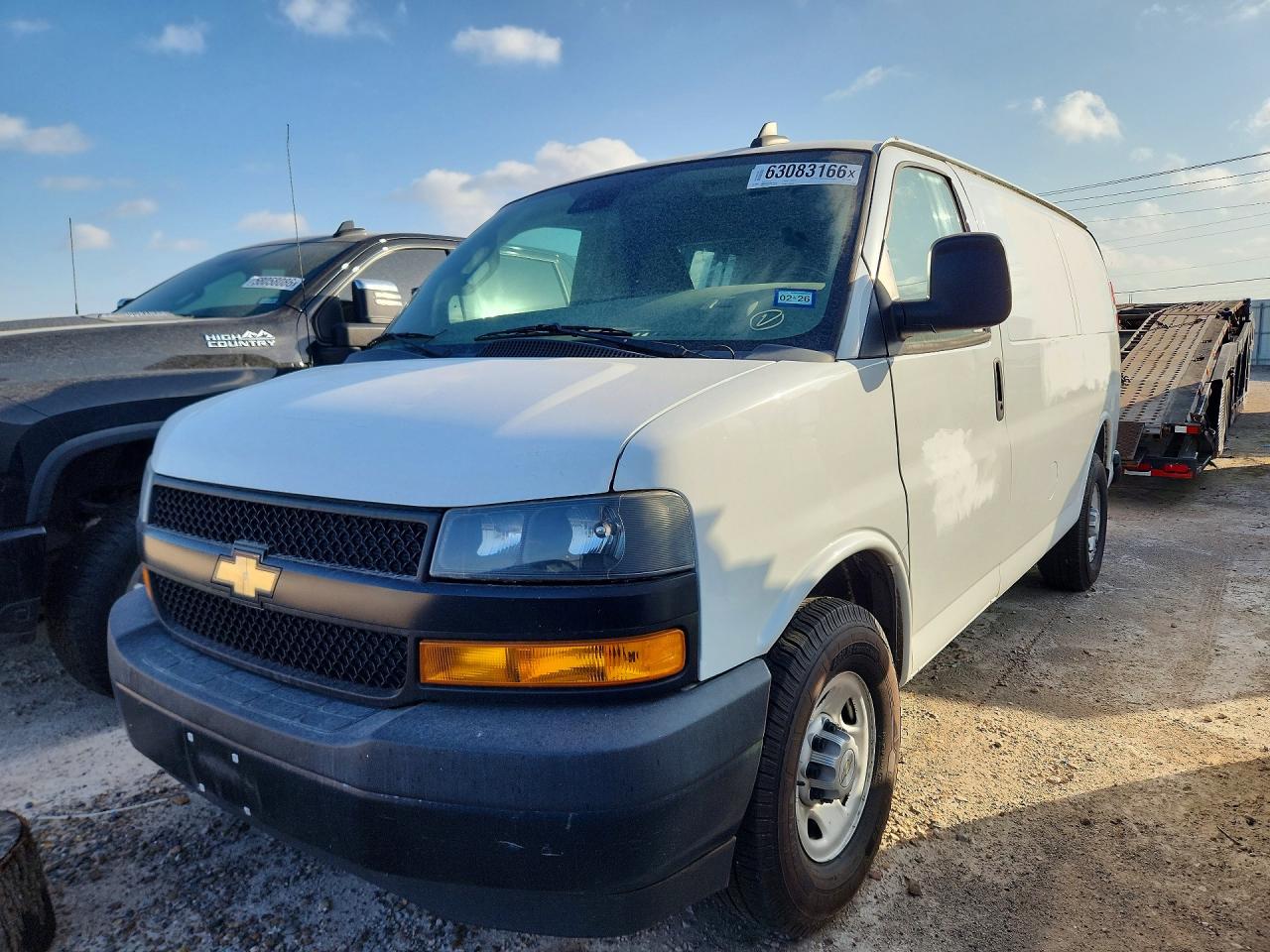 2021 Chevrolet Express Cargo, VIN 1GCZGGFP0M1178166 — Minor dents and scratches