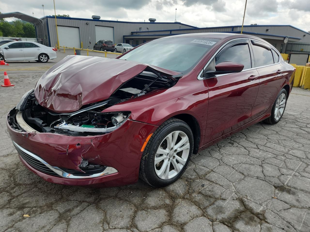 2015 Chrysler 200 Limited, VIN 1C3CCCAB5FN750337 — Front end