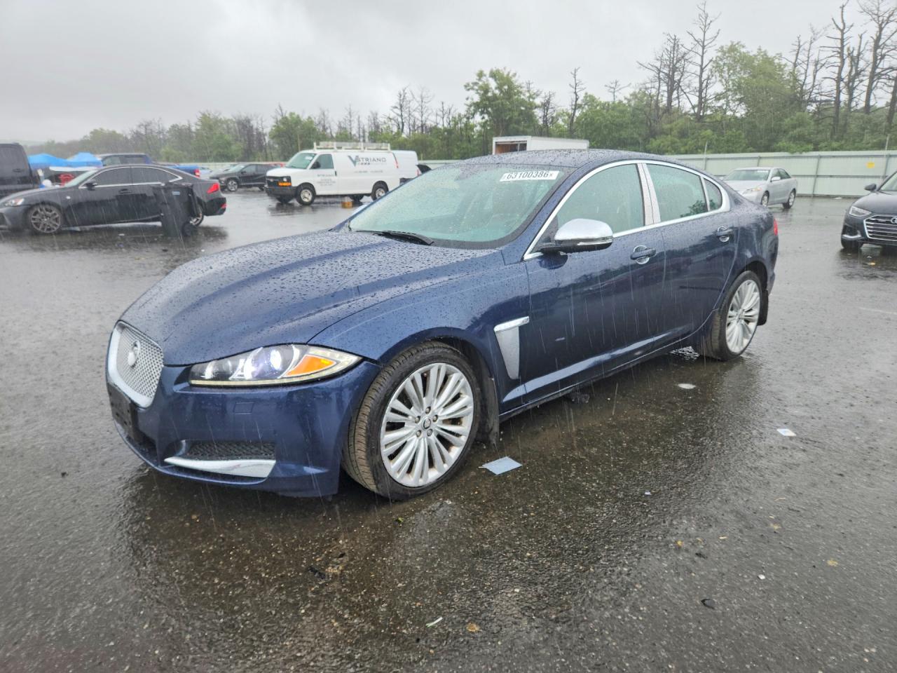 2012 Jaguar XF Portfolio, VIN SAJWA0HB9CLS40181 — Перед