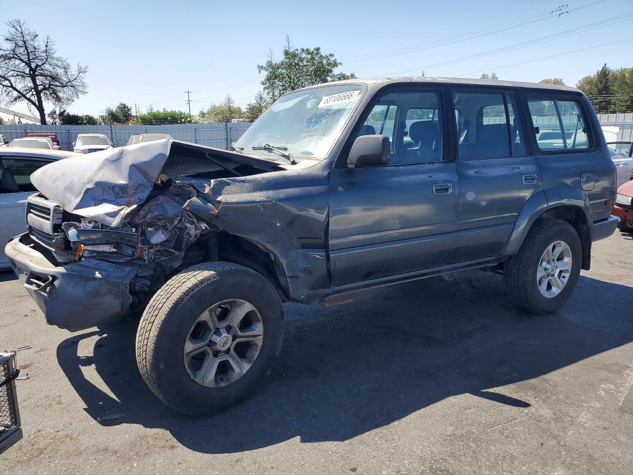 1991 Toyota Land Cruiser, VIN JT3FJ80W5M0024847 — Перед