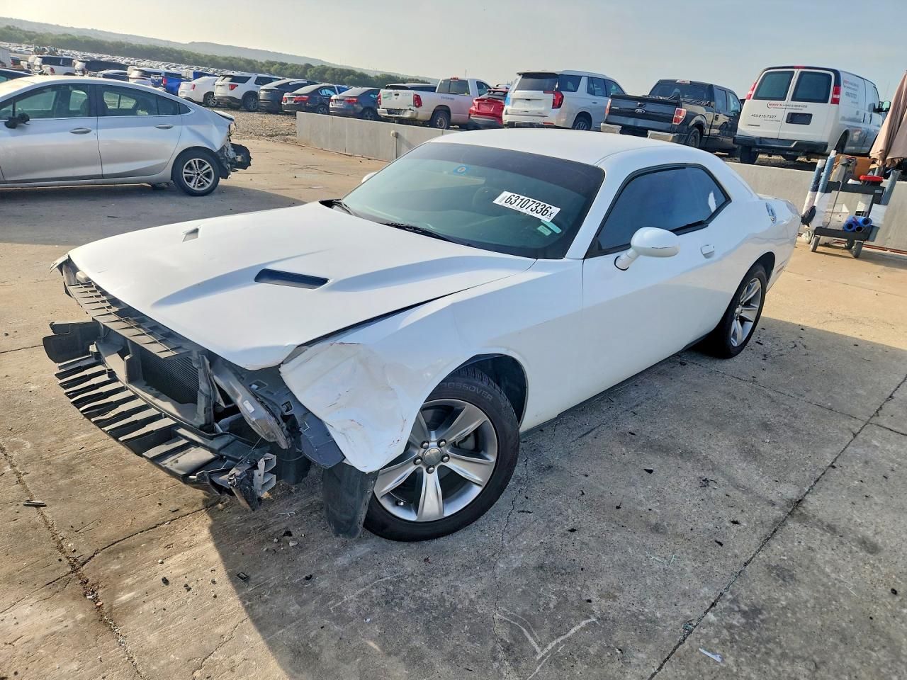 2015 Dodge Challenger SXT, VIN 2C3CDZAG3FH816369 — Front end