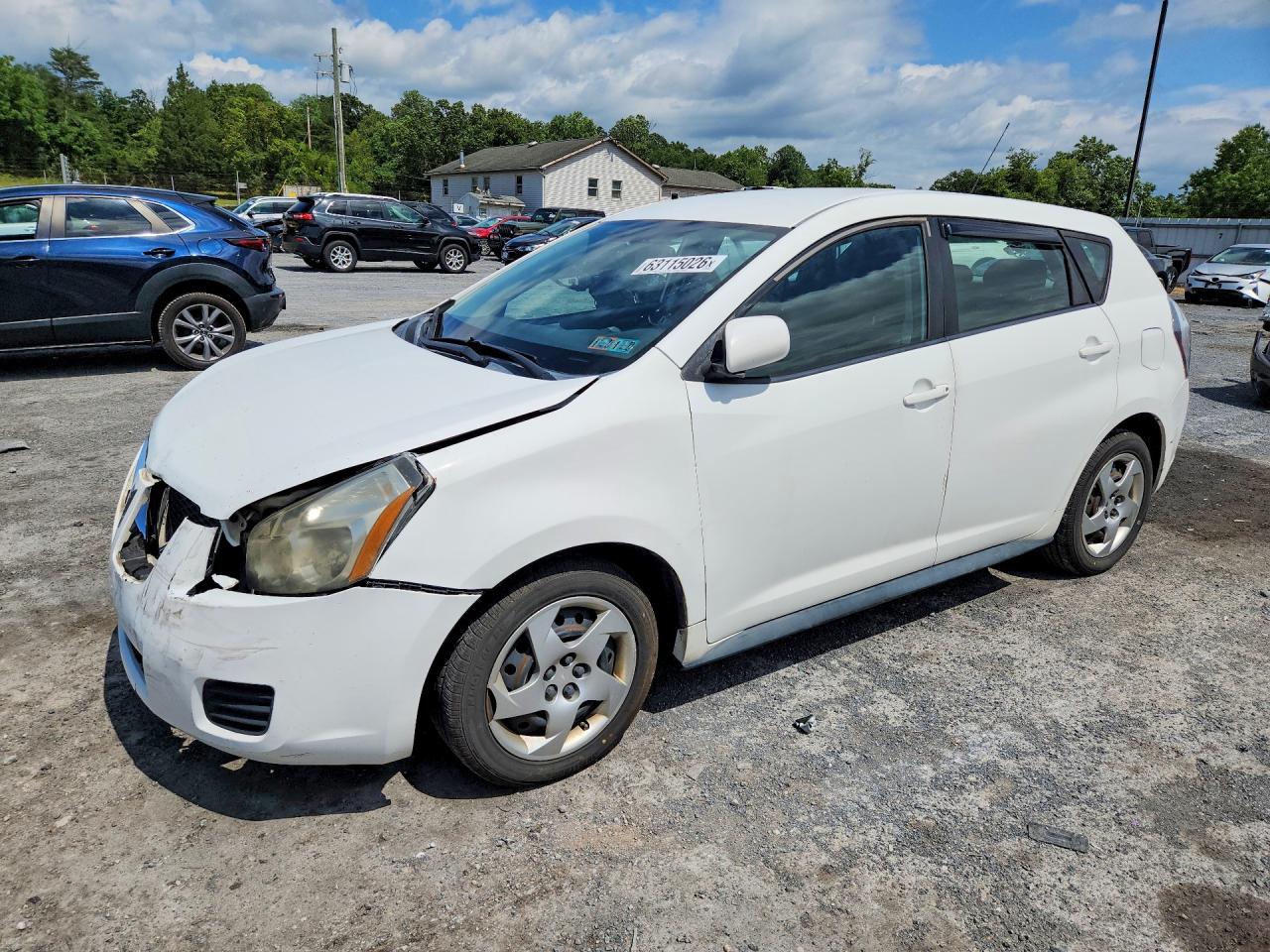 2010 Pontiac Vibe 1SA, VIN 5Y2SP6E82AZ415954 — Front end
