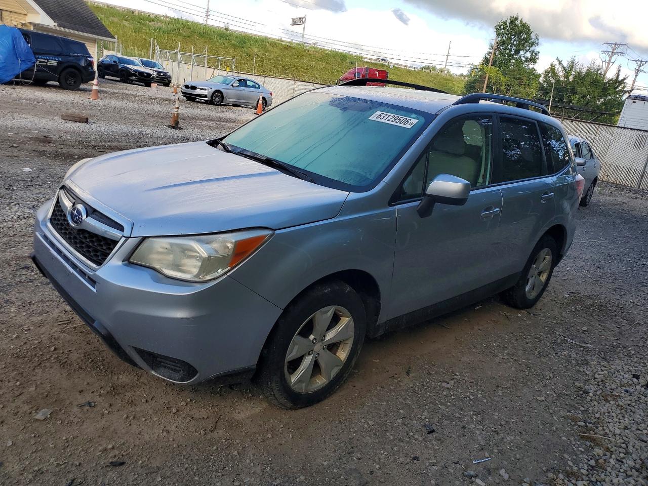 2016 Subaru Forester Premium, VIN JF2SJADC3GH438301 — Мелкие вмятины и царапины