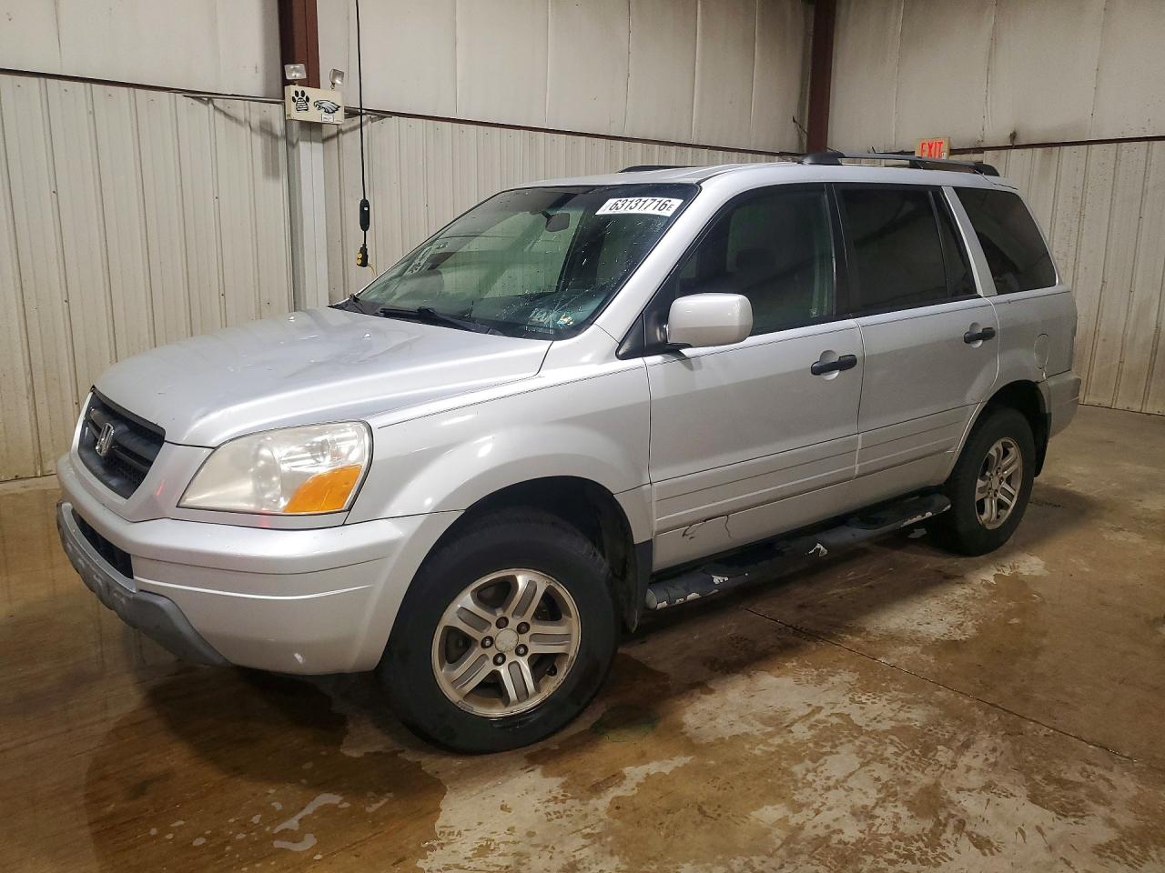2003 Honda Pilot EX, VIN 2HKYF18413H585578 — Roof