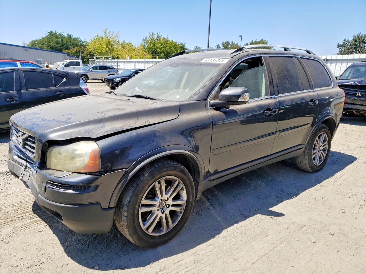 2011 Volvo XC90 I6, VIN YV4952CZ8B1574399 — Front end