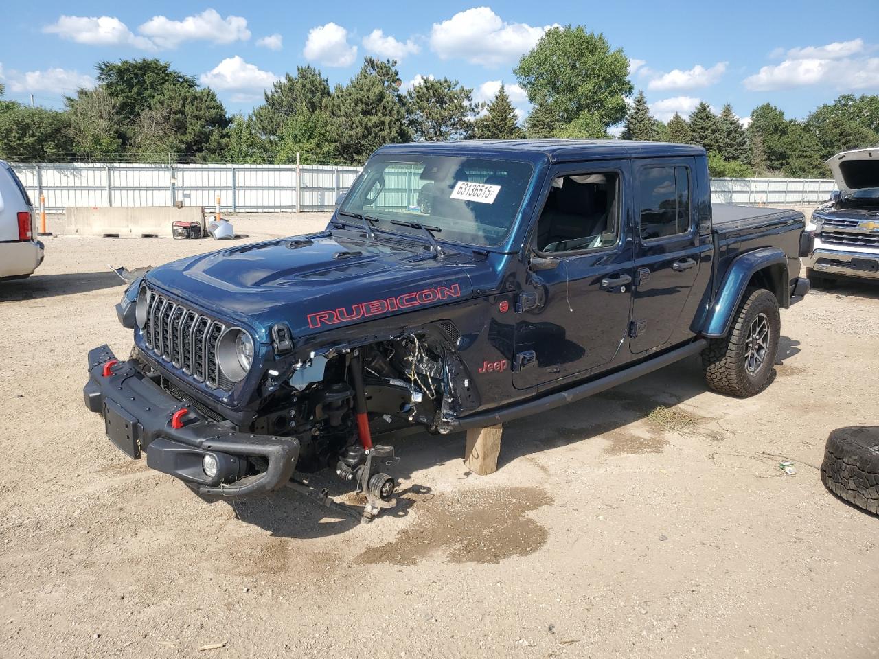2025 Jeep Gladiator Rubicon, VIN 1C6RJTBG9SL517127 — Front end
