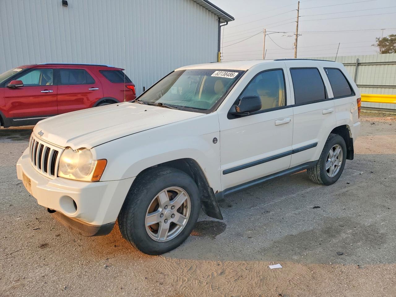 2007 Jeep Grand Cherokee Laredo, VIN 1J8HR48P97C683951 — Вода / потоп