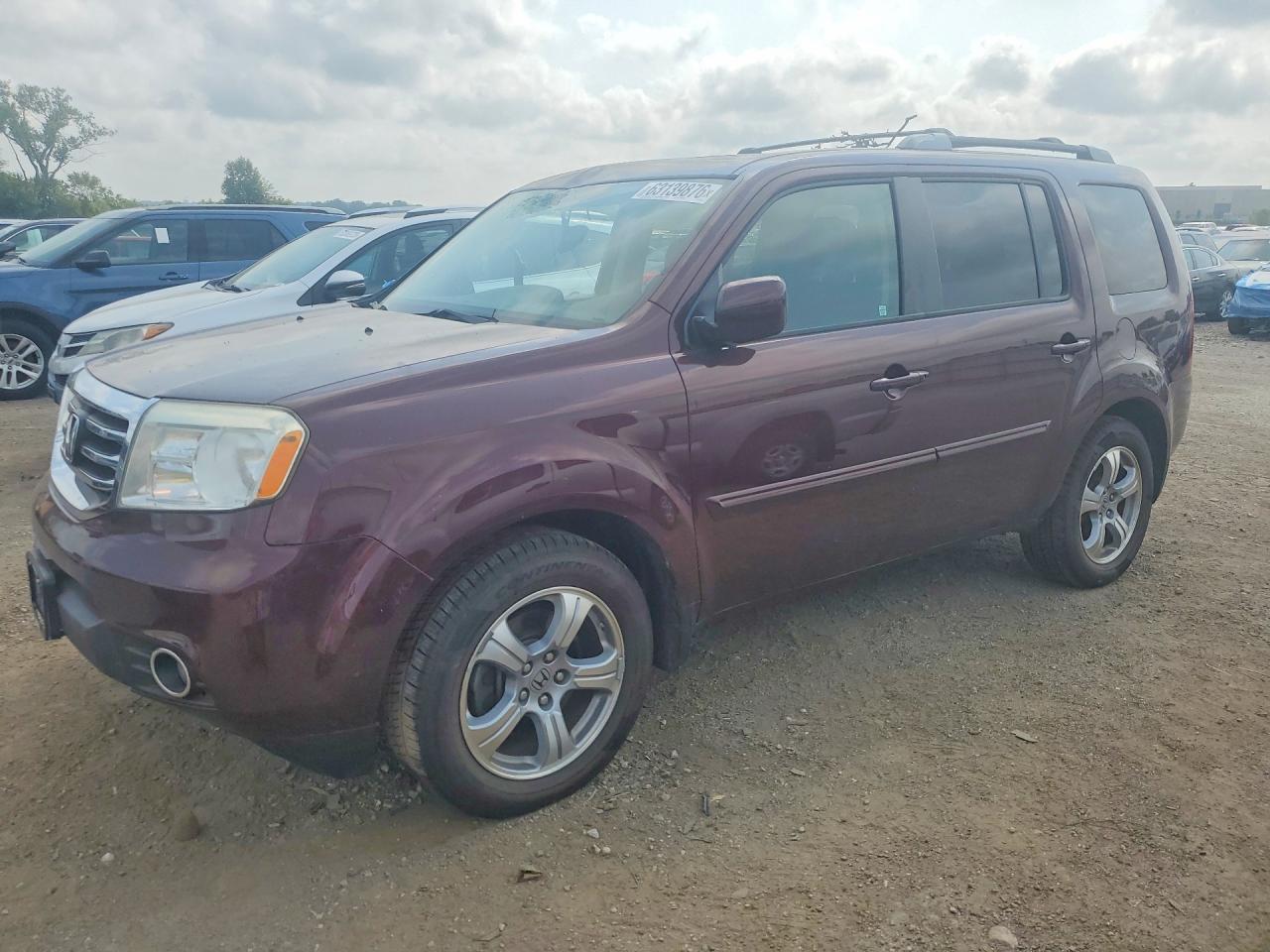 2014 Honda Pilot EX-L, VIN 5FNYF4H52EB017500 — Roof